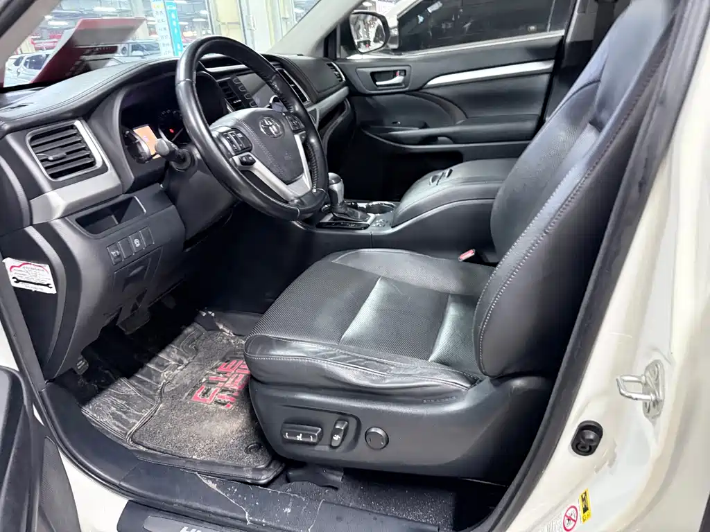Toyota Highlander — миниатюра 8