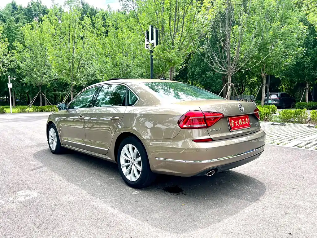 Volkswagen Passat — миниатюра 7