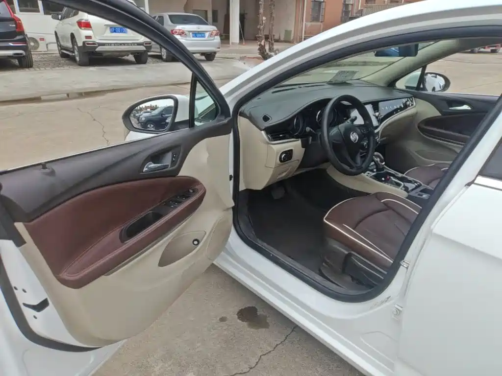 Buick Verano — миниатюра 16
