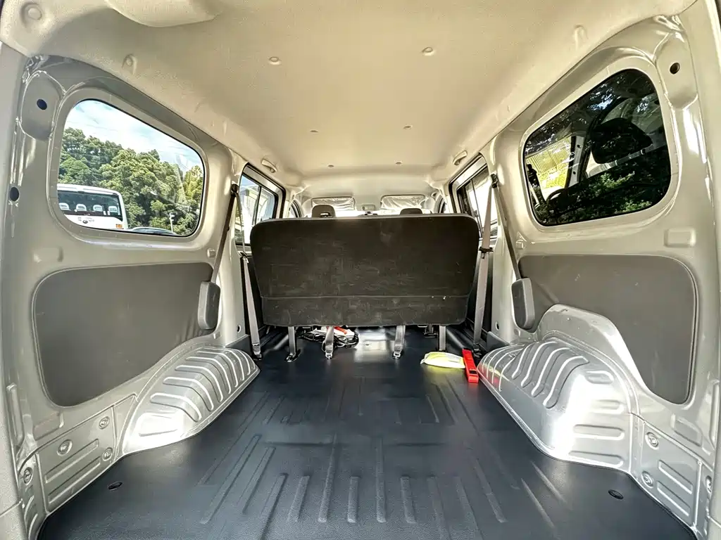Wuling Rongguang EV — миниатюра 14
