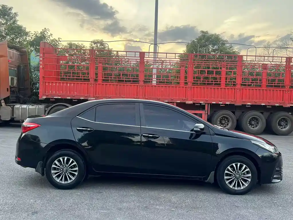 Toyota Corolla — миниатюра 8