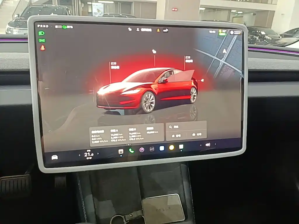 Tesla Model 3 — миниатюра 13