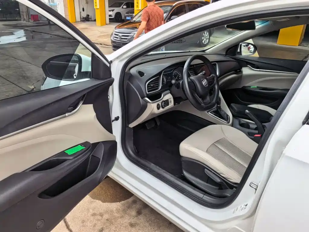 Buick Excelle — миниатюра 16