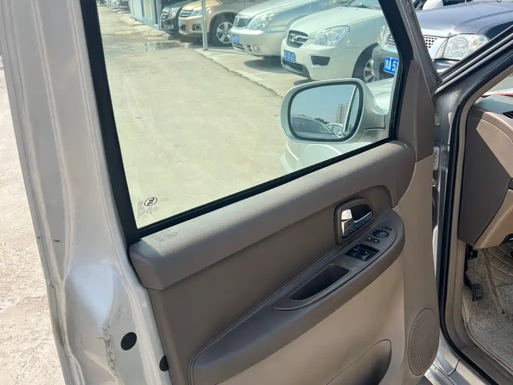 Buick GL8 2013 2.4L Comfort