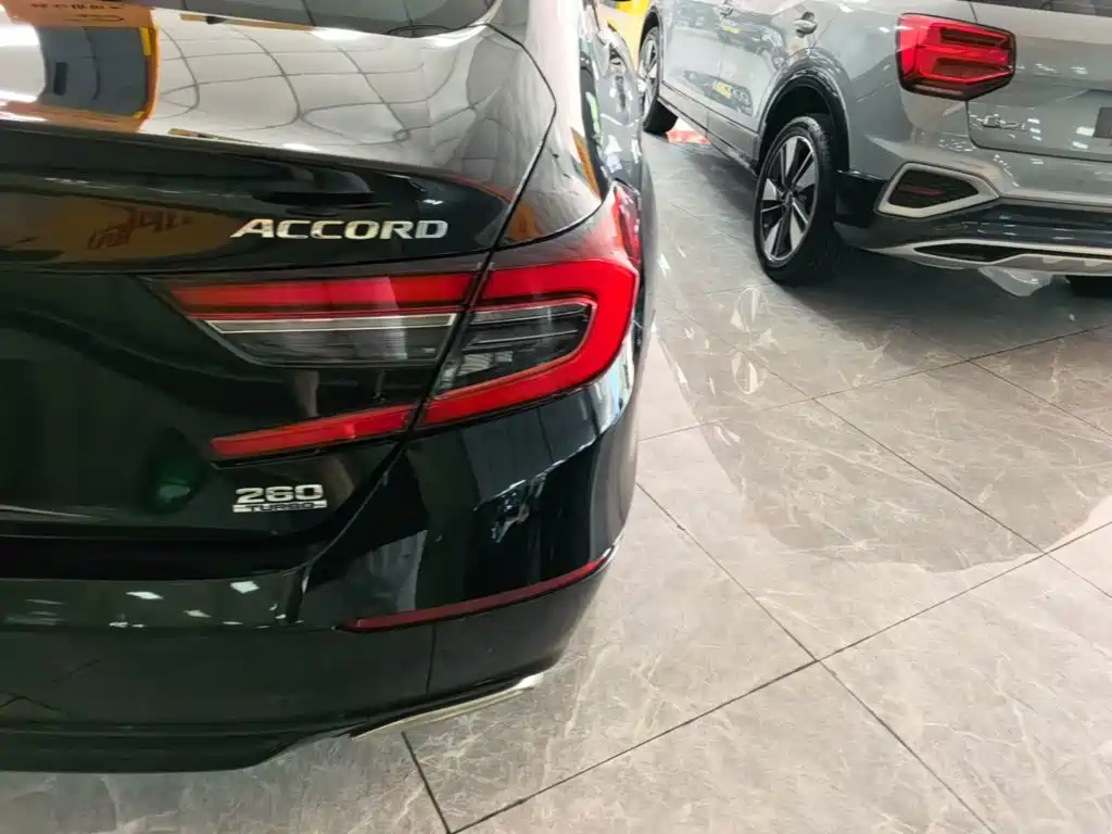 Honda Accord — миниатюра 8