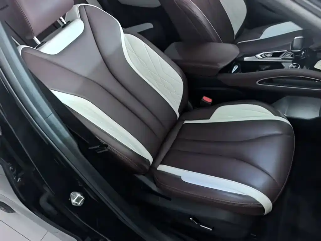 Geely Xingyue L — миниатюра 25