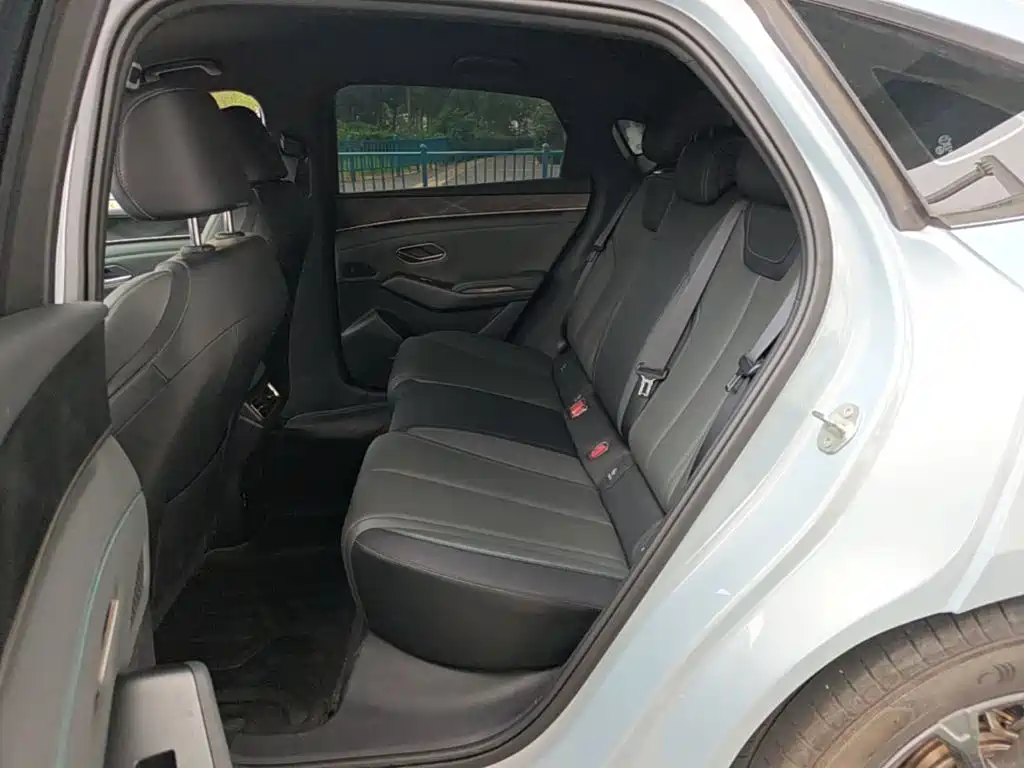 BYD Qin L — миниатюра 17
