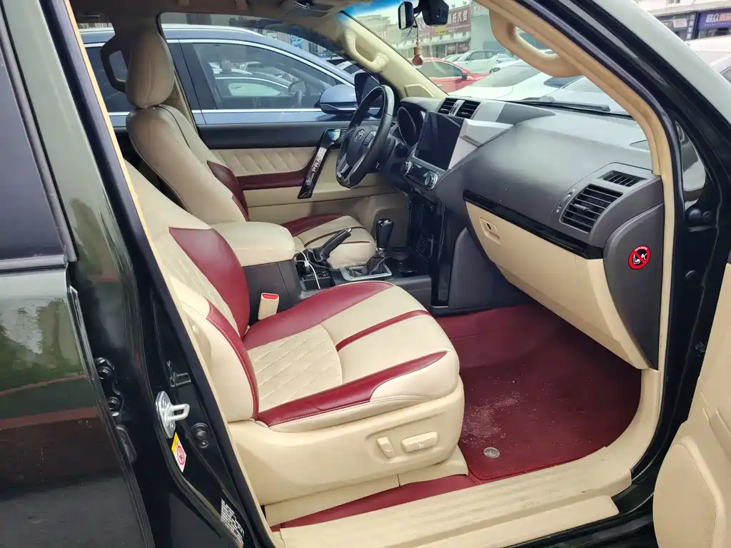 Toyota Prado (Import) — миниатюра 8