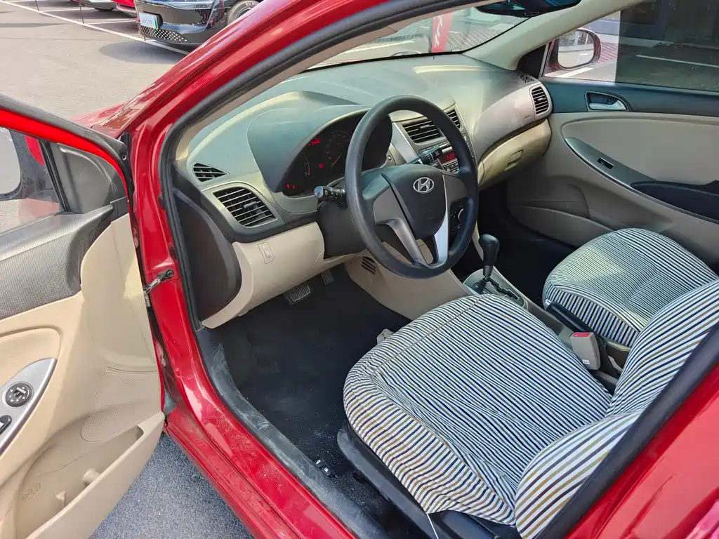 Hyundai Verna — миниатюра 9