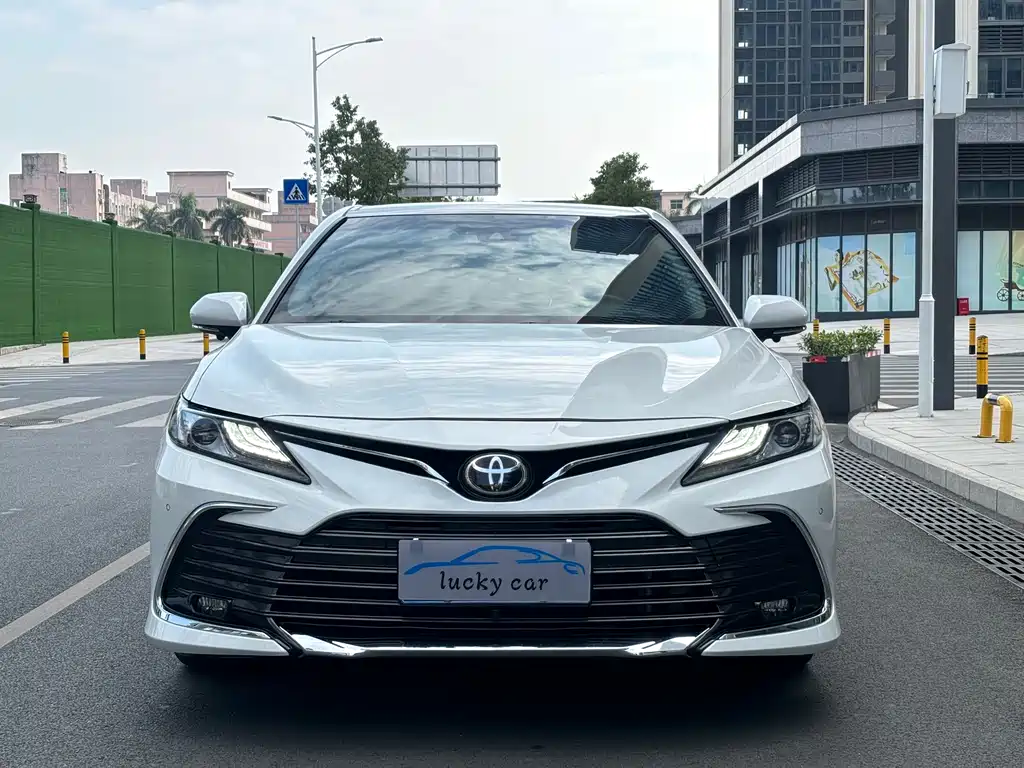 Toyota Camry 2023 2.5G Luxury