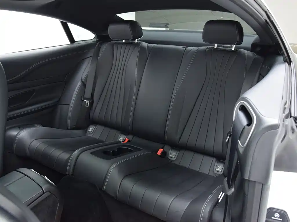 Mercedes-Benz E-Class (Import) — миниатюра 17