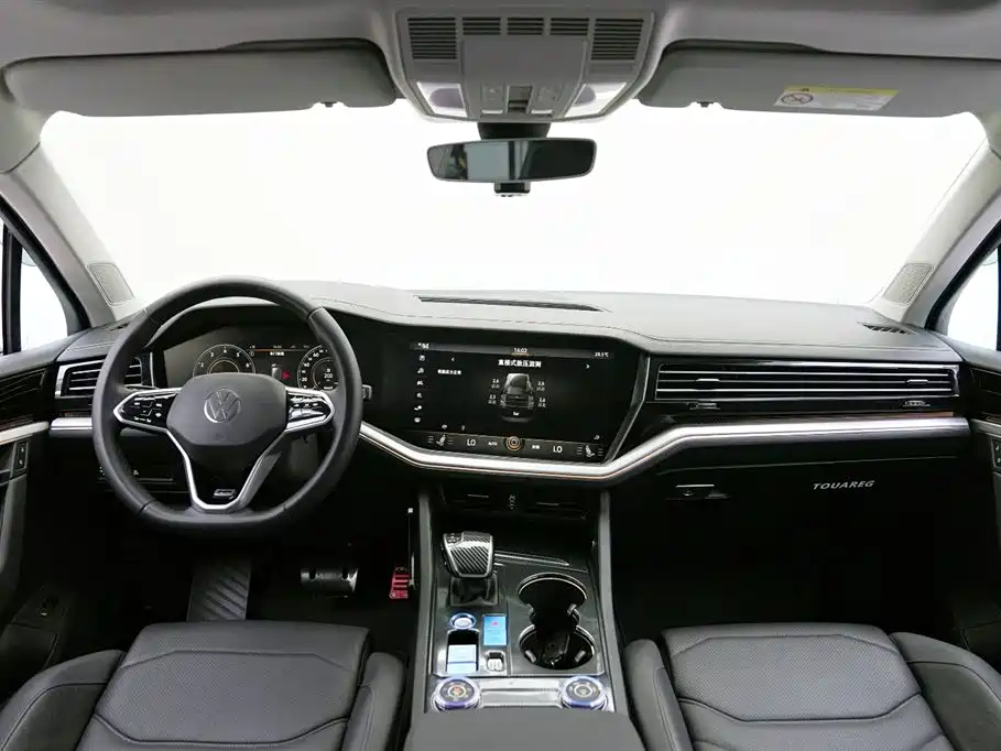 Volkswagen Touareg 2021 2.0TSI