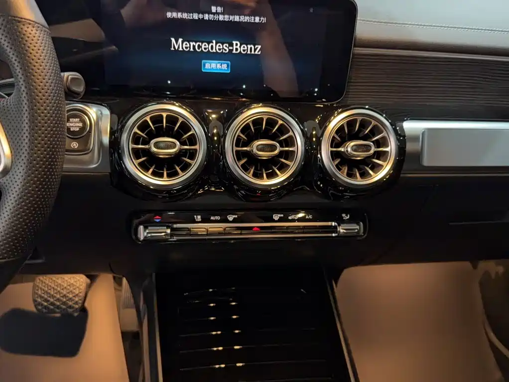 Mercedes-Benz GLB 2021 GLB 200 4MATIC