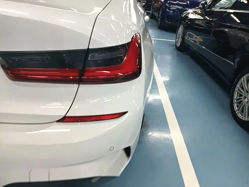 BMW 3 Series — миниатюра 8