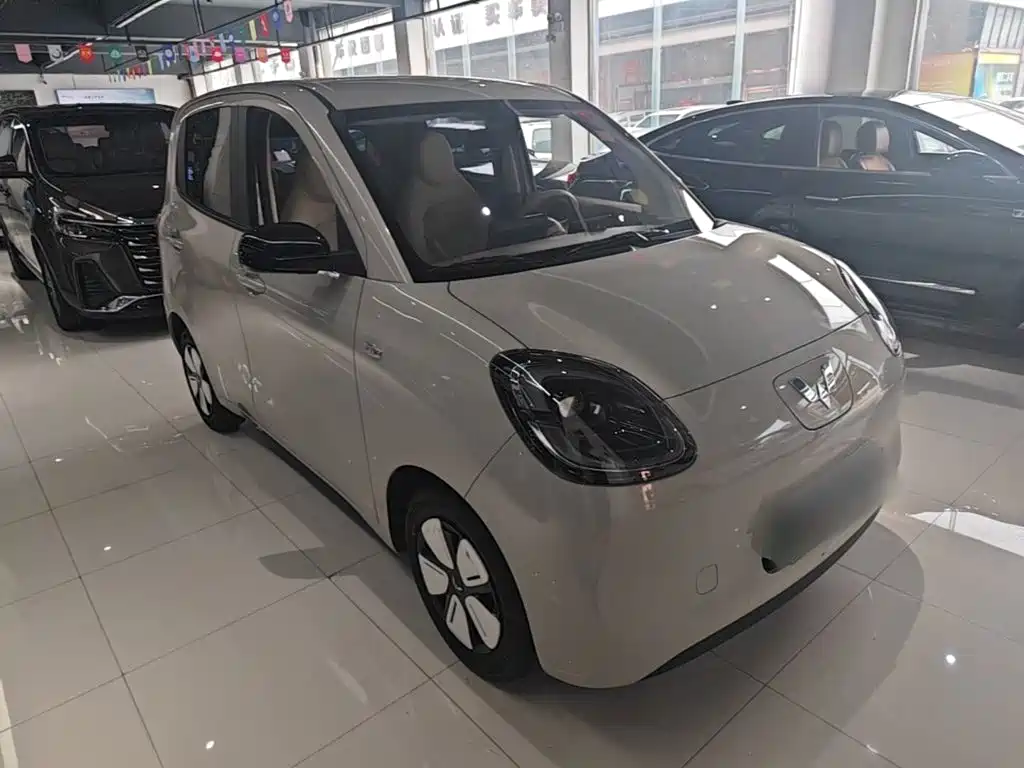 Wuling MINIEV — миниатюра 4