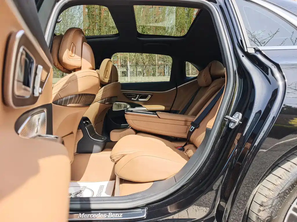 Mercedes-Benz E-Class E 2026 E 300 L Luxury