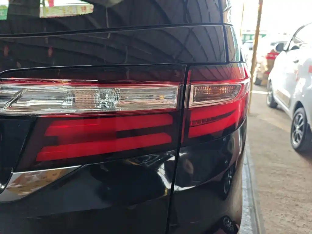 Honda Odyssey — миниатюра 8