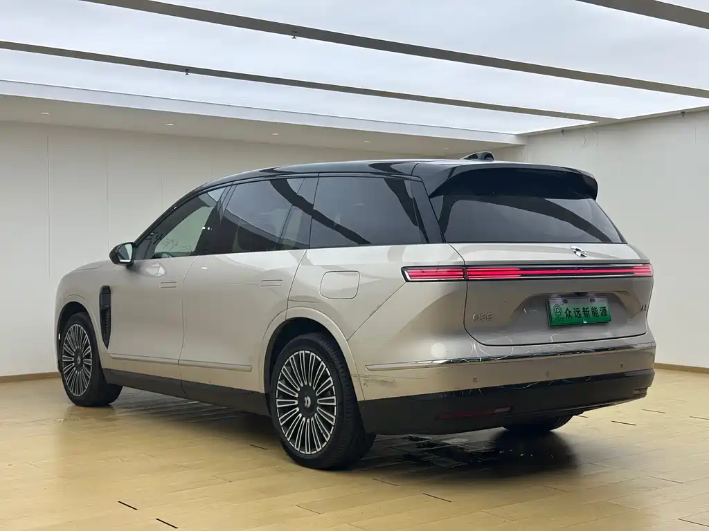 NIO ES8 — миниатюра 30