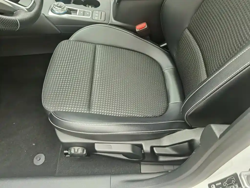 Ford Focus — миниатюра 20