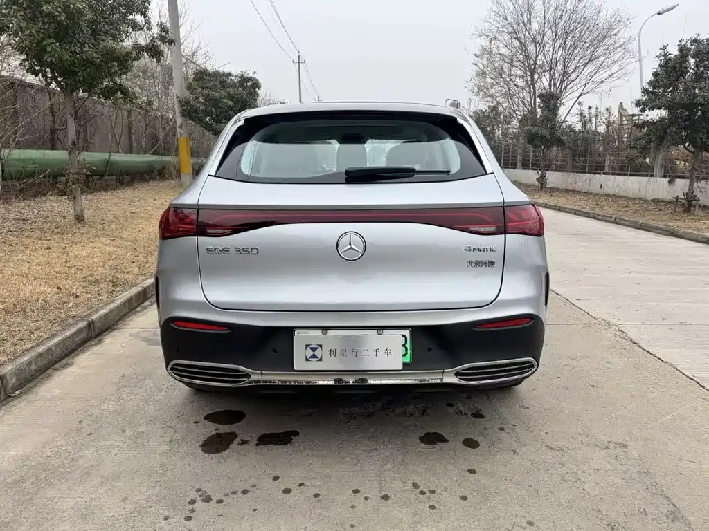 MERCEDES-BENZ EQE SUV