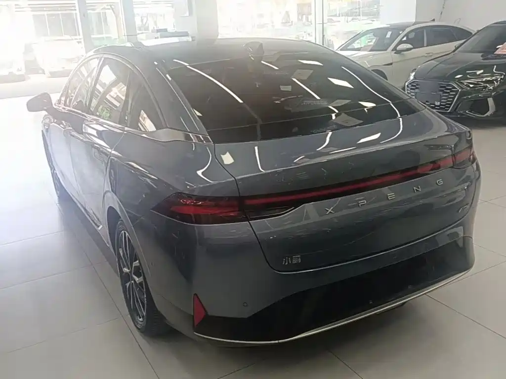 XPeng P5 — миниатюра 5