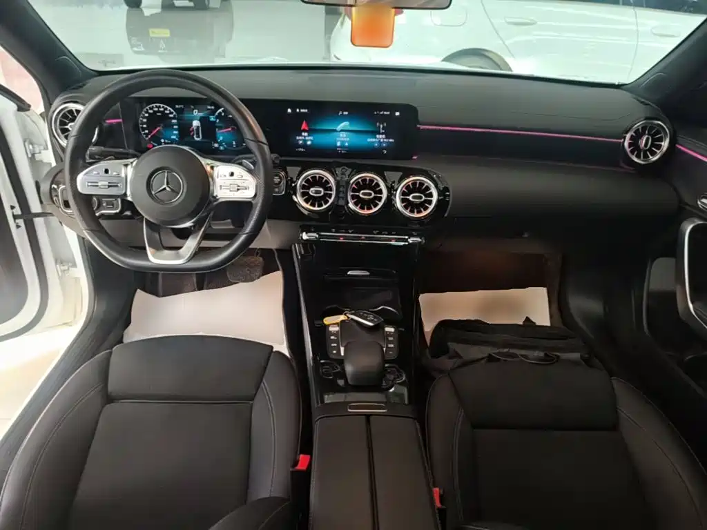 Mercedes-Benz A-Class — миниатюра 10