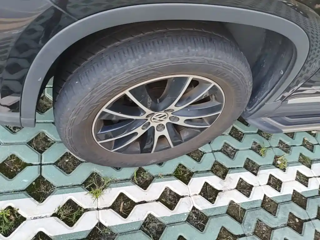 Volkswagen Tiguan — миниатюра 23
