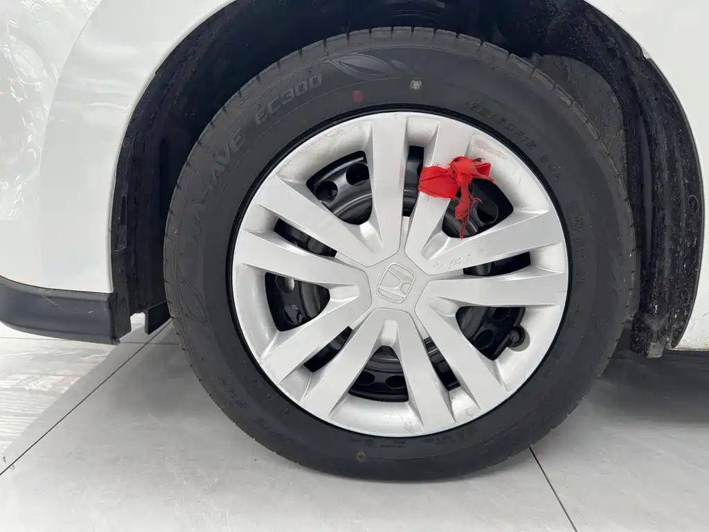 Honda Fit — миниатюра 6