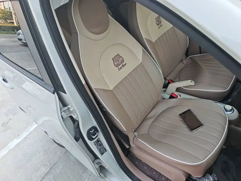 Wuling MINIEV — миниатюра 25