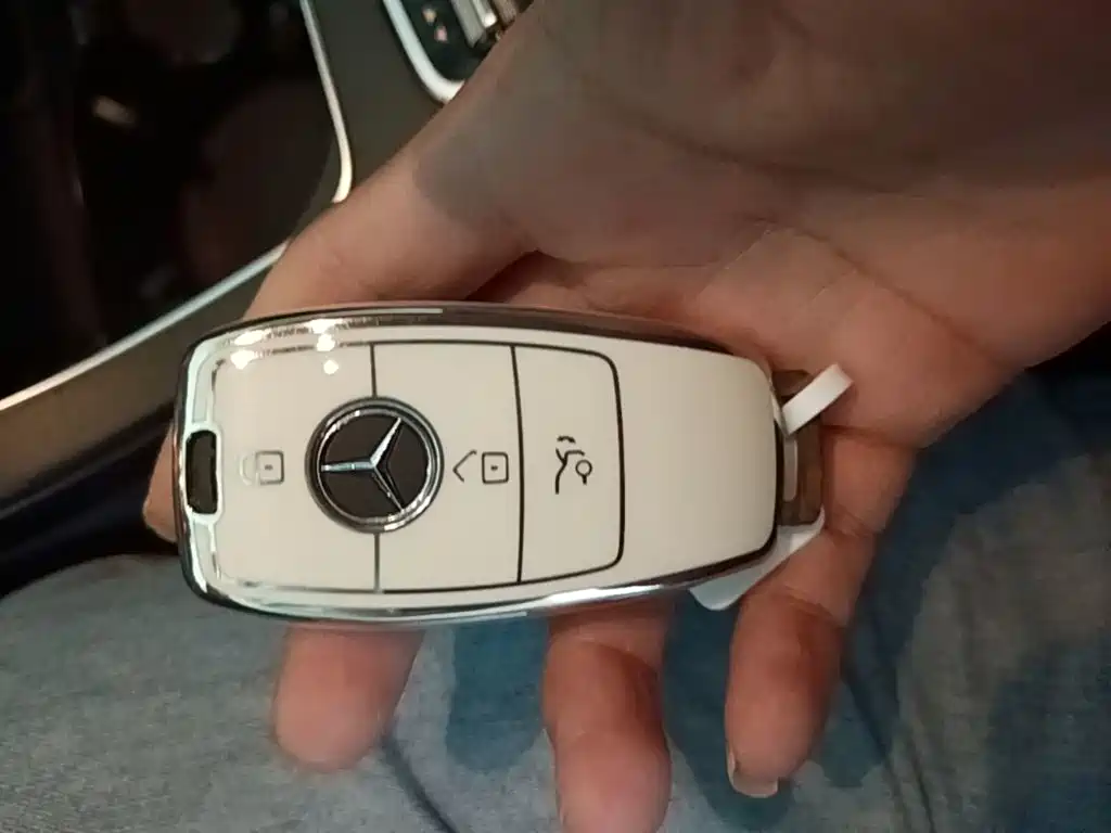 Mercedes-Benz C-Class — миниатюра 9