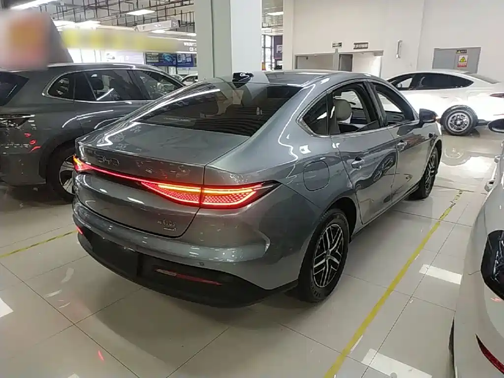 BYD Seal 05 DM-i — миниатюра 7