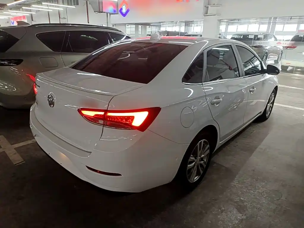 Buick Excelle — миниатюра 7