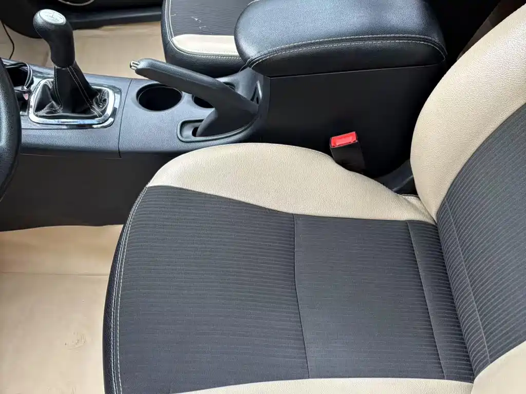 Dongfeng X3 2015 1.5L Comfort