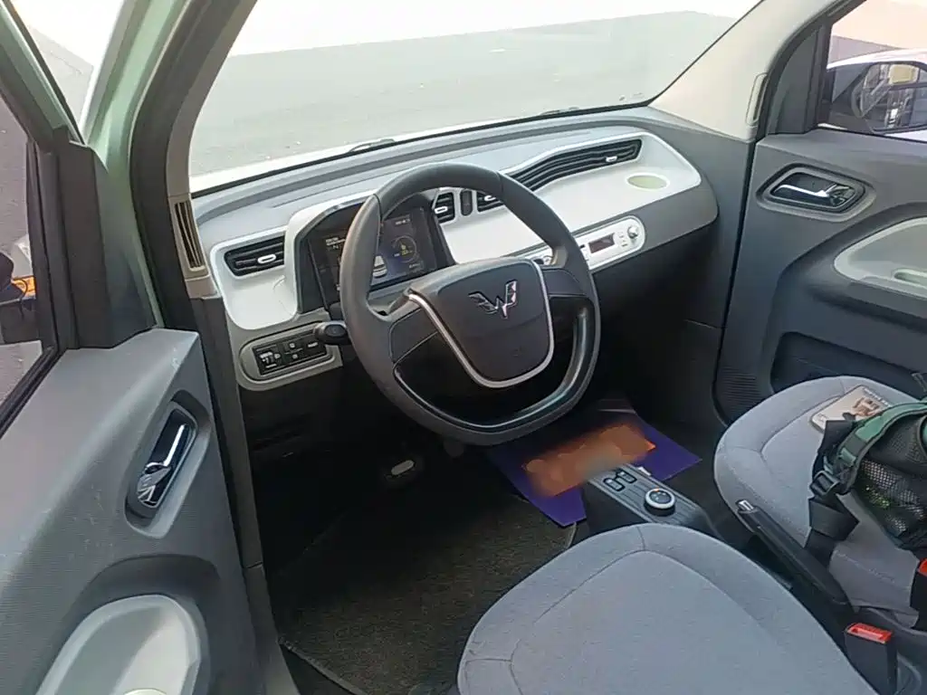 Wuling MINIEV — миниатюра 11