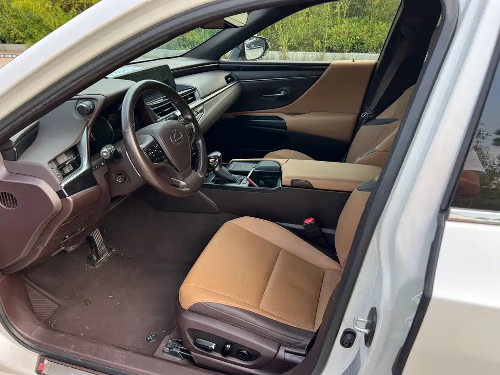 Lexus ES — миниатюра 4