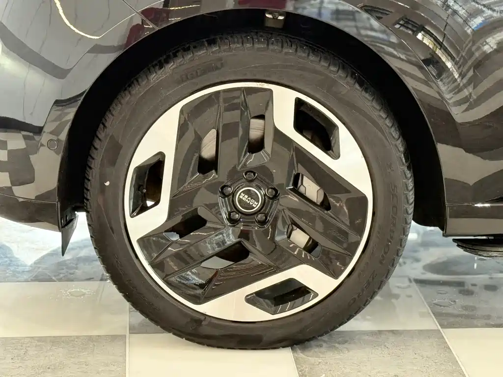 Land Rover Range Rover — миниатюра 24
