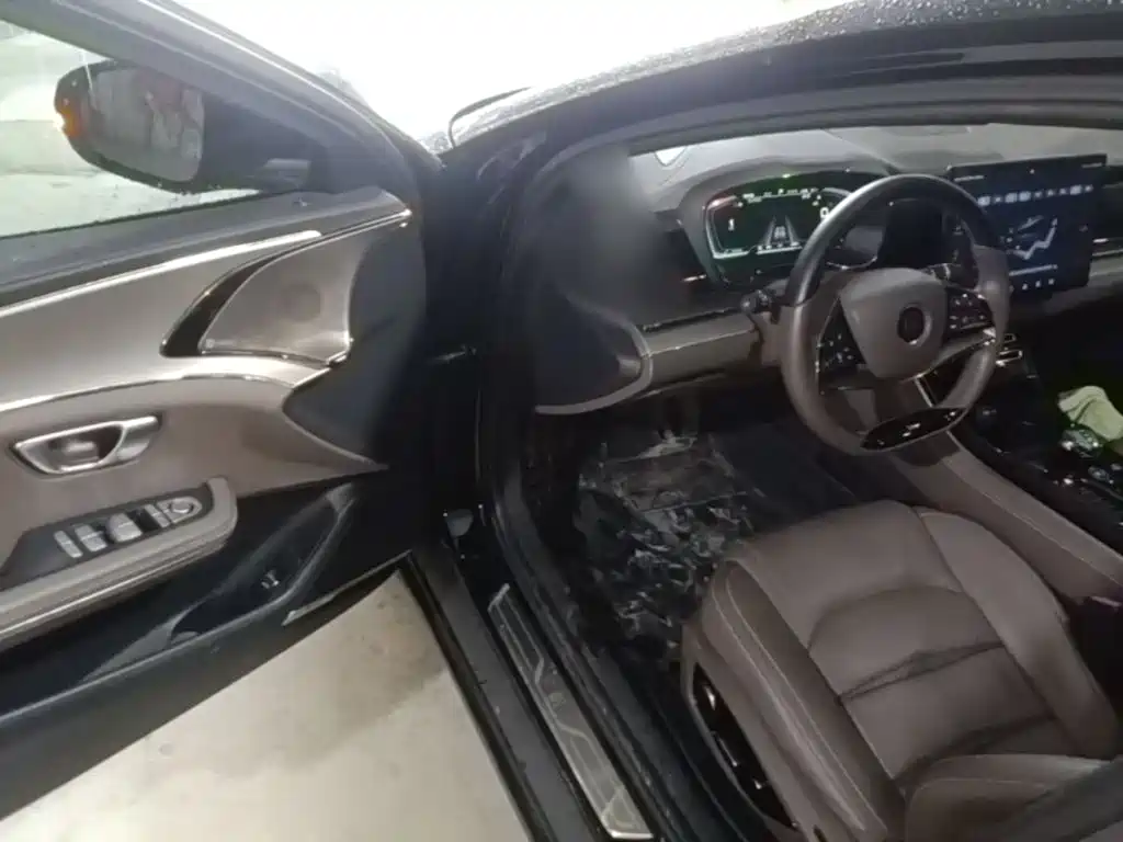 BYD Han — миниатюра 12