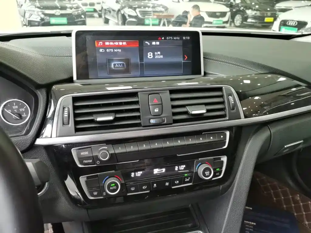 BMW 3 Series — миниатюра 13