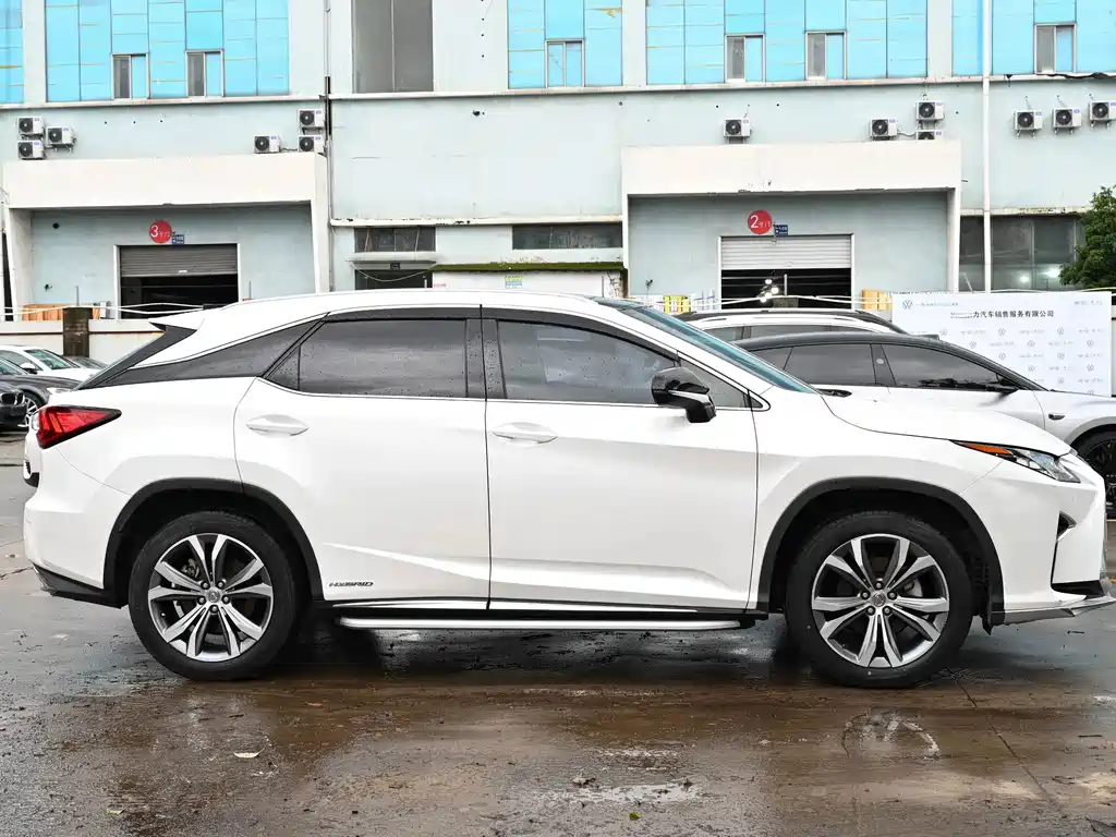Lexus RX — миниатюра 7