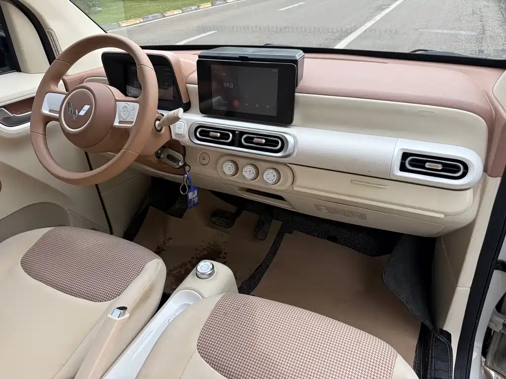 Wuling MINIEV — миниатюра 12