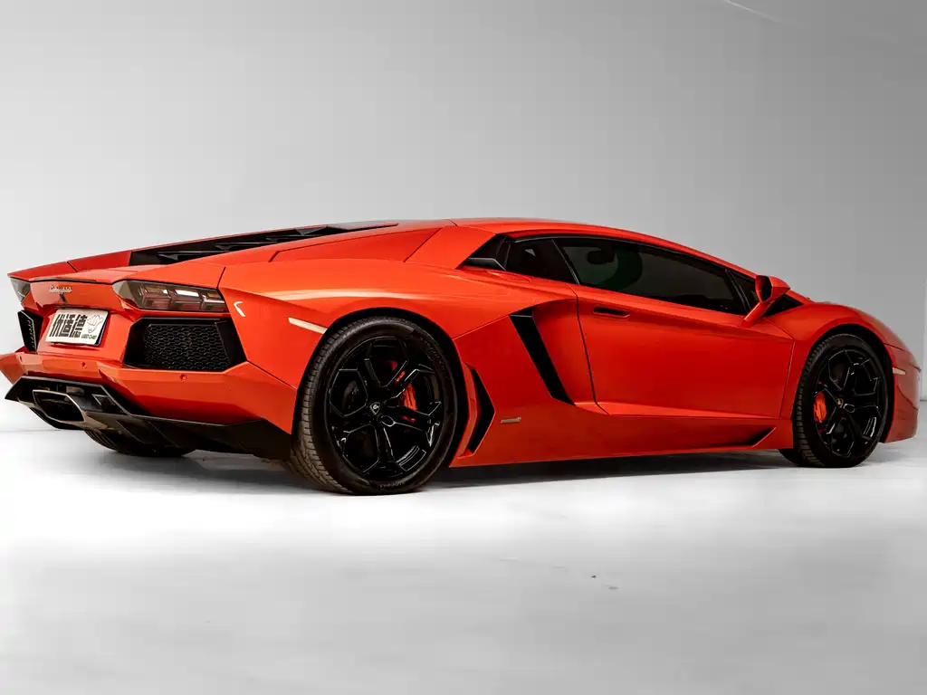 Lamborghini Aventador 2011 LP 700-4