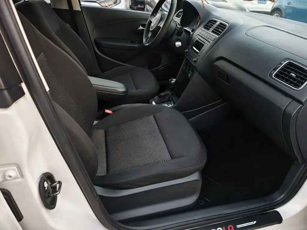 Volkswagen Polo — миниатюра 11