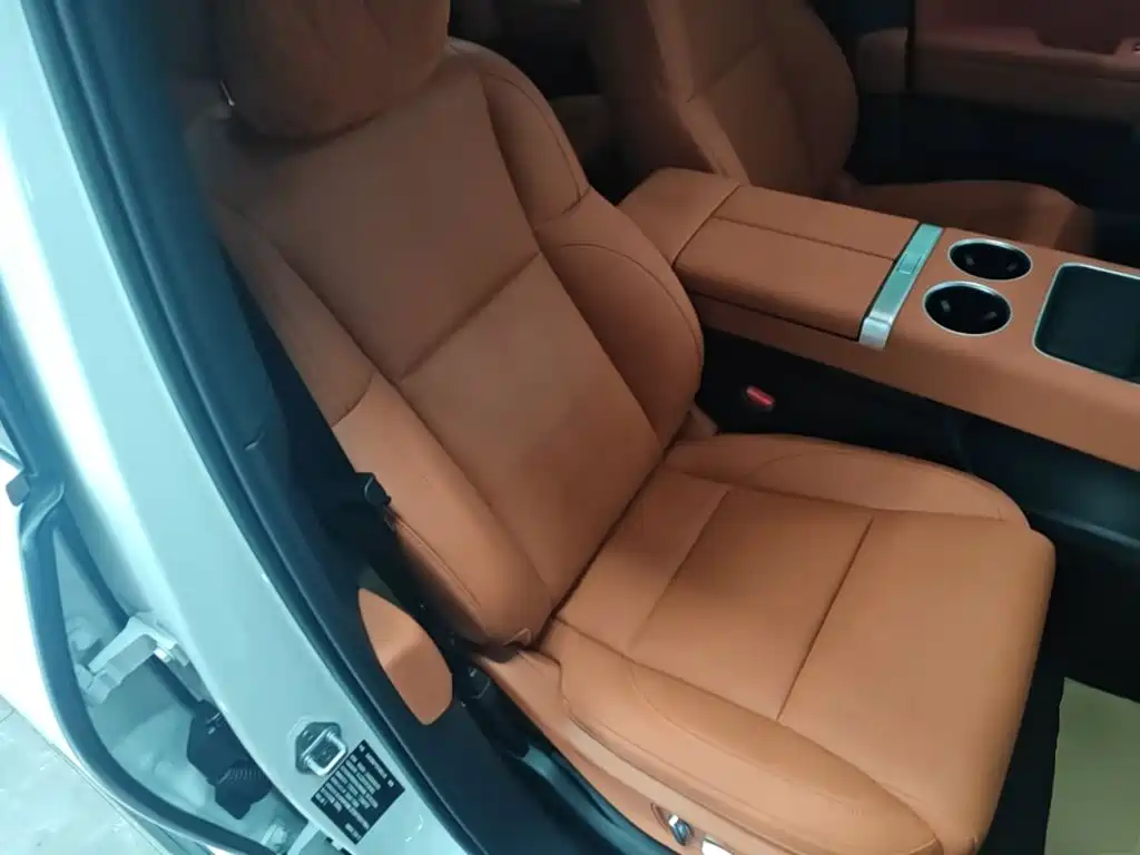 Li Auto Li L6 — миниатюра 25