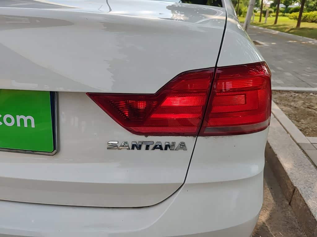 Volkswagen Santana 1.5 л 2022 г. Белый, пробег 39000 км