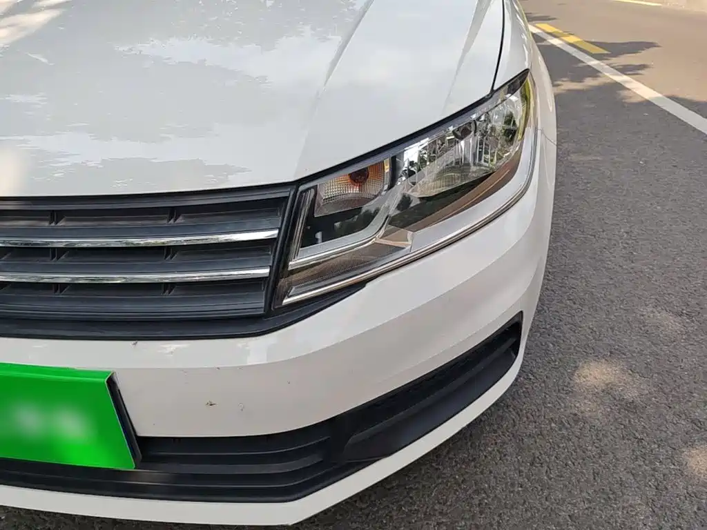 Volkswagen Santana — миниатюра 24