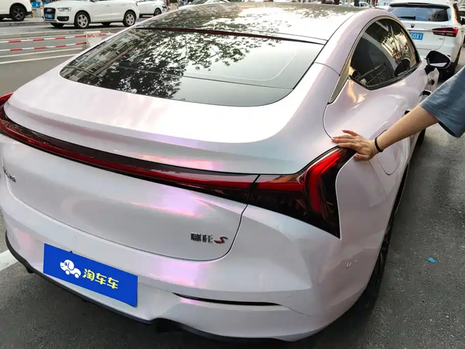 NEZHA AUTOMOBILE NEZHA S