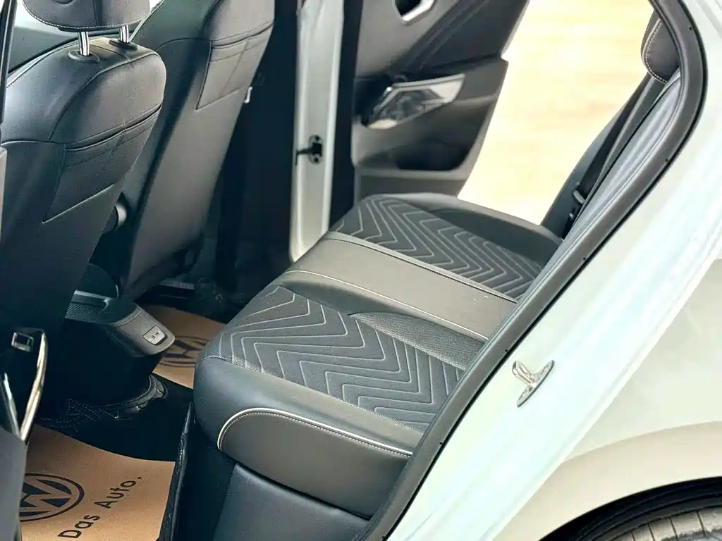 Volkswagen ID.3 — миниатюра 8