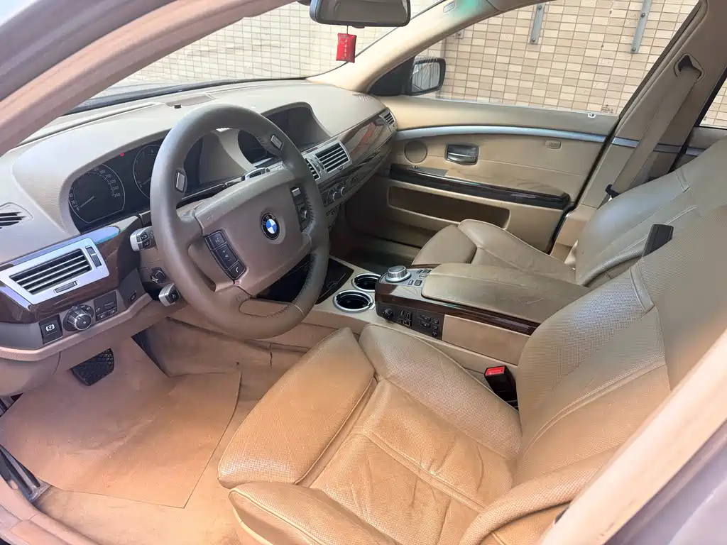 BMW 7 Series 7 2005 740Li