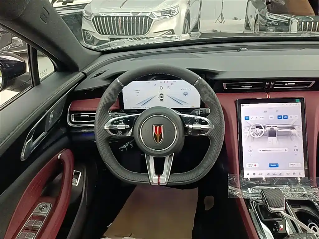 Hongqi H5 2025 2.0T AT 200