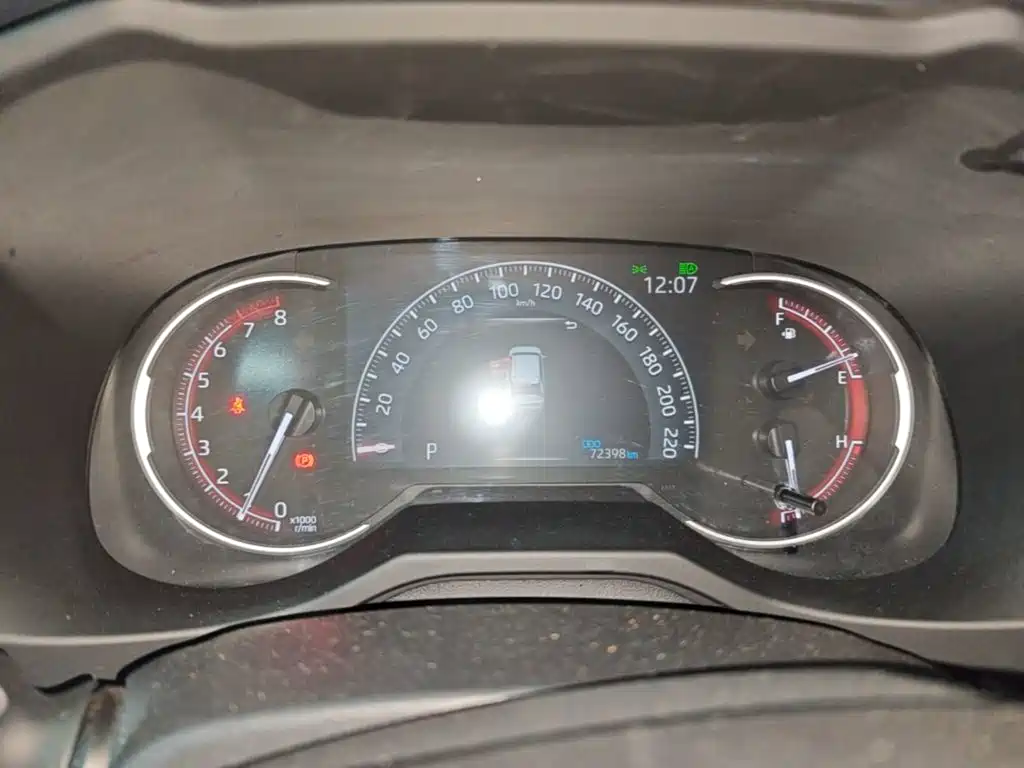 Toyota RAV4 — миниатюра 12